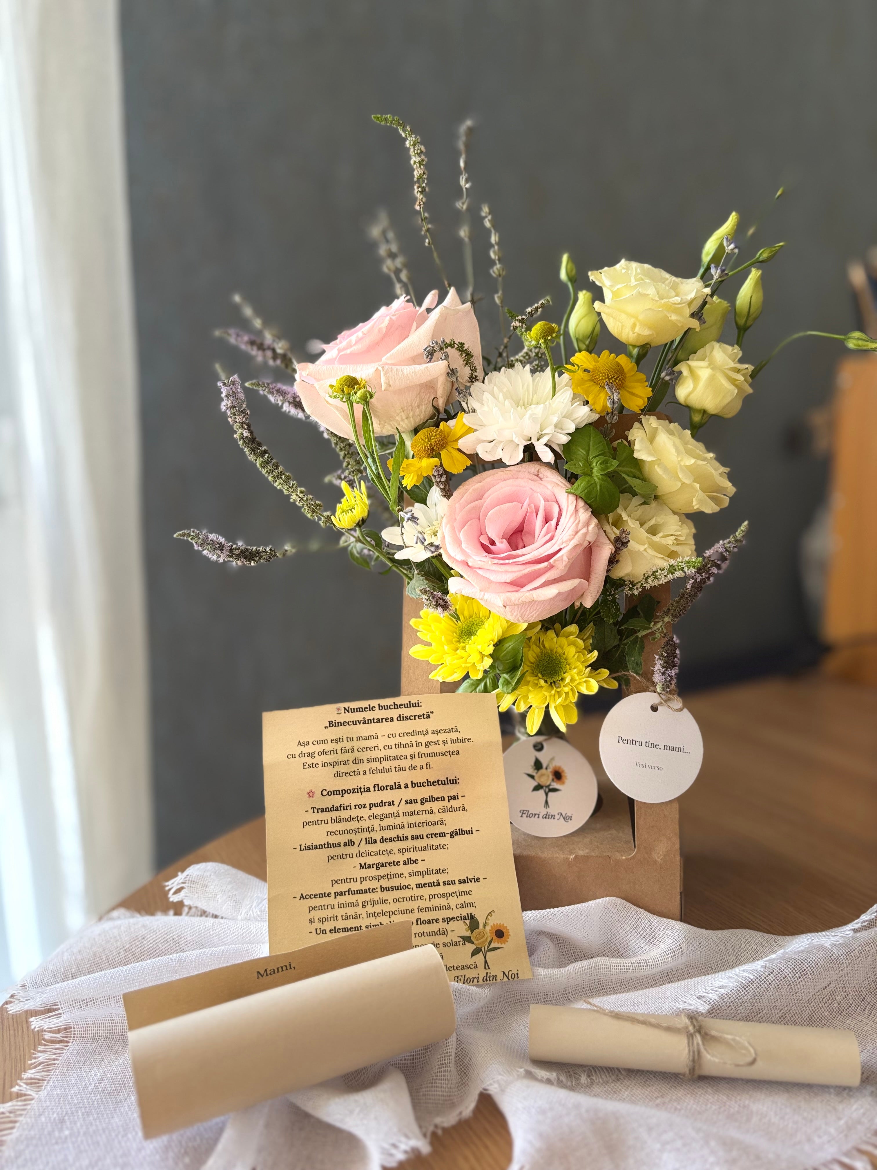 buchet cu flori in vaza mesaj poetic si melodie Flori din Noi